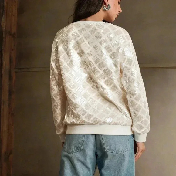 Beige Casual Women's Studded & Sequin Embellished Round Neck Loose Fit - Picture 2 of 7